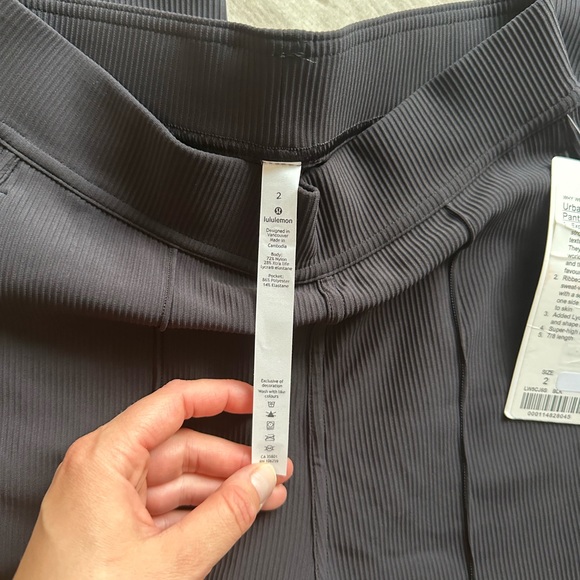 Lululemon Urban Strides Super High-Rise Pant 25" Size 2 - Picture 10 of 13